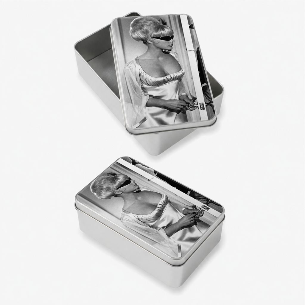 RETRO BABE Metal Tin