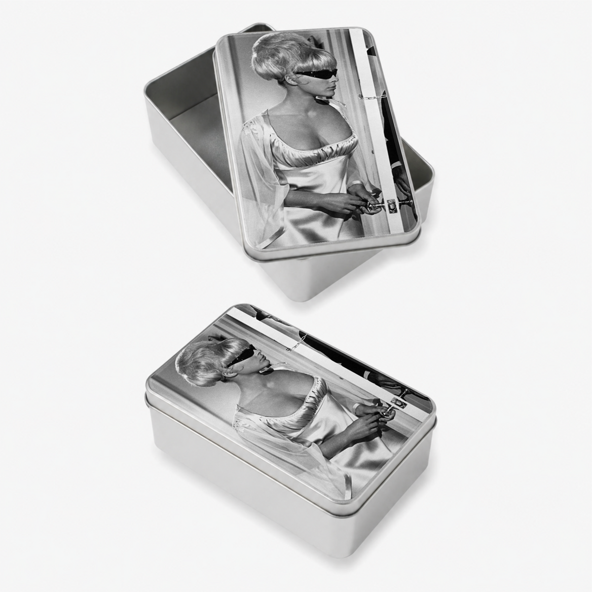 RETRO BABE Metal Tin